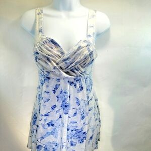 5/$25 Vanity Floral Wrap Front Tank Top Medium